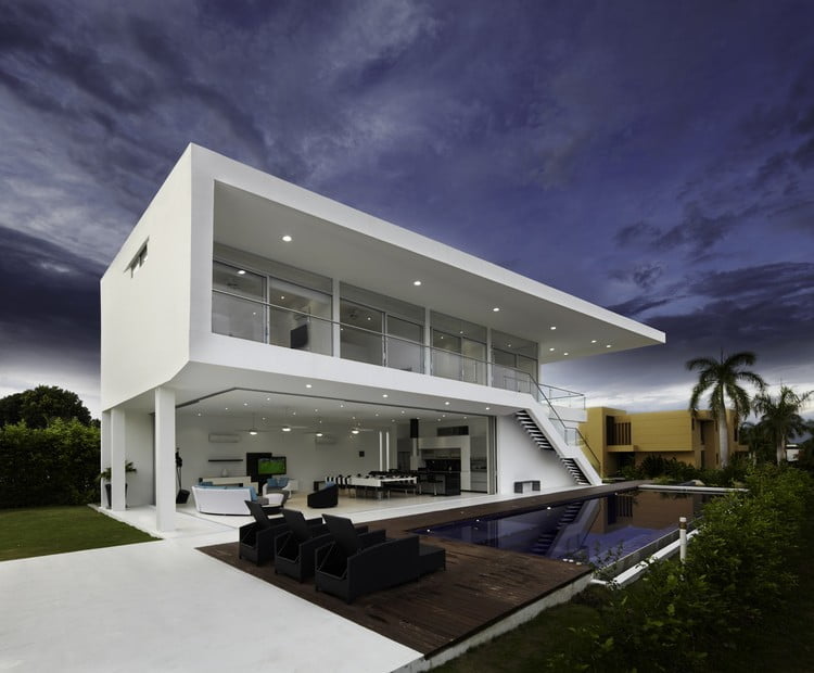 GM1 House / Giovanni Moreno Arquitectos | ArchDaily