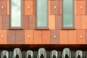 The Effectiveness of Tailoring Customizable Wall Panels