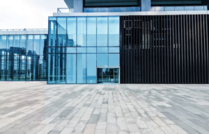 From Phones to Buildings: The Diverse Applications of Tempered Glass